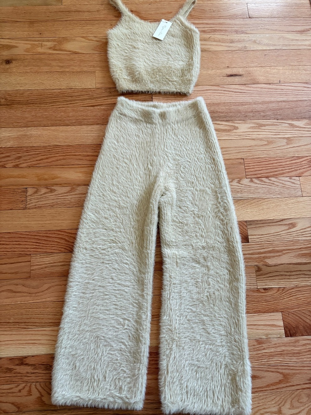 Rylee + Cru Girls Fuzzy Eyelash Knit Lounge Set Cream Natural Size 8-9Y NWT/NWOT